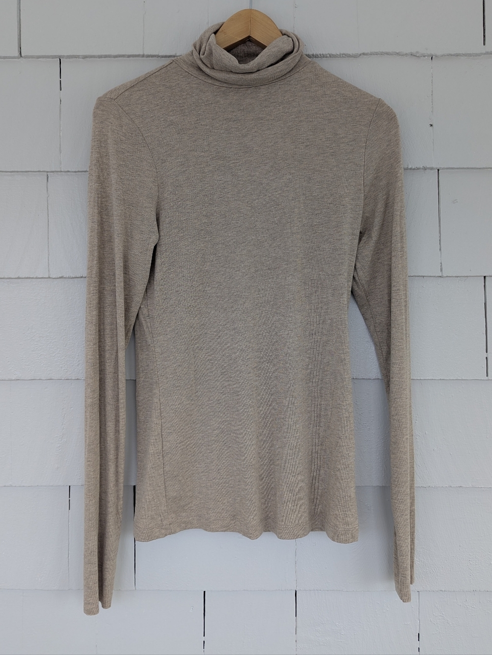NWT Universal Thread Heathered Beige Turtleneck Top Size Medium
